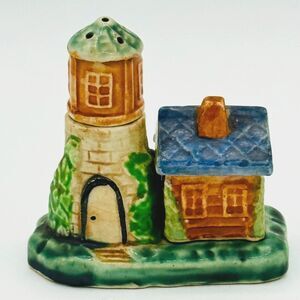 Willow Grove PA Lighthouse Cottage House Salt Pepper Shakers JAPAN Souvenir MCM
